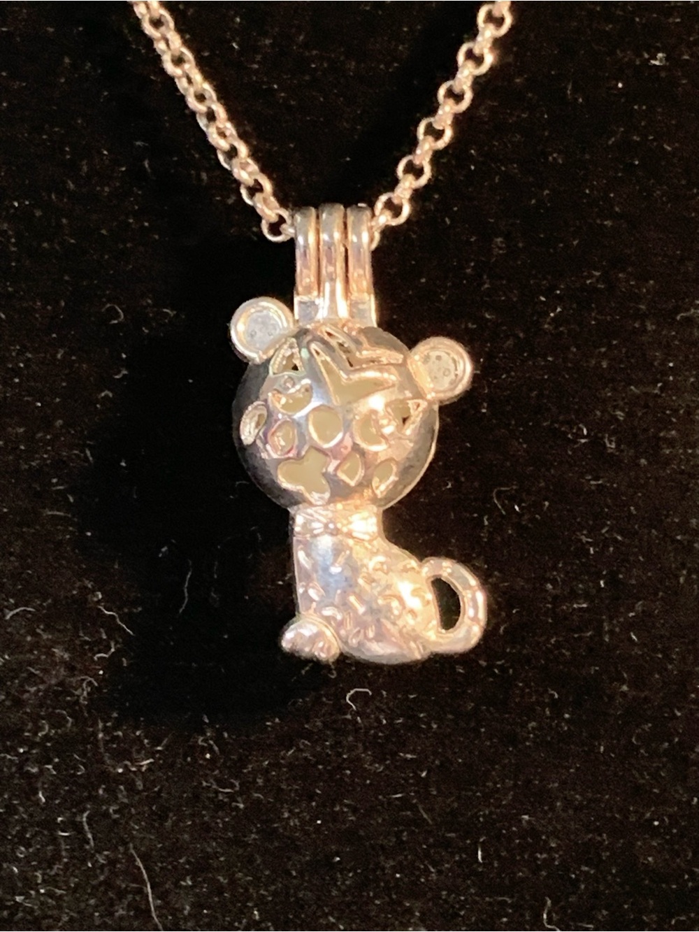 Silver-tone Tiger Pendant Necklace - Cute Kitty Charm